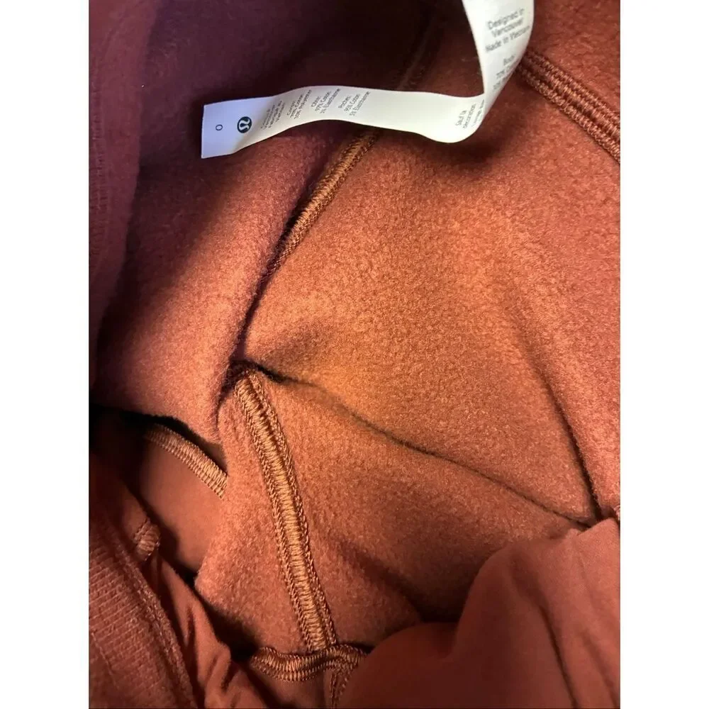 Lululemon Scuba High Rise Joggers in Date Brown Size 0